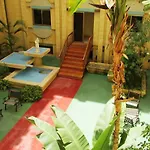 The Hotel 3*